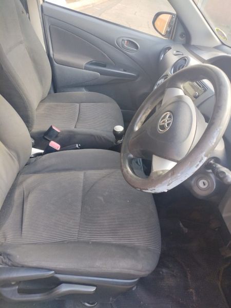 2020-Toyota-Etios-15-XS-5-dr_12