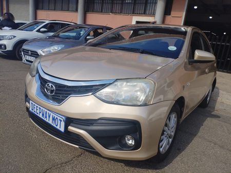 2020-Toyota-Etios-15-XS-5-dr_2
