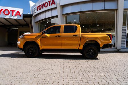 2026-Toyota-Hilux-28-GD-6-RB-SRX-4x4-Auto-Double-Cab_1