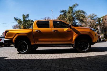 2026-Toyota-Hilux-28-GD-6-RB-SRX-4x4-Auto-Double-Cab_5