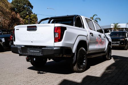 2026-Toyota-Hilux-28-GD-6-RB-SRX-Auto-Double-Cab_4