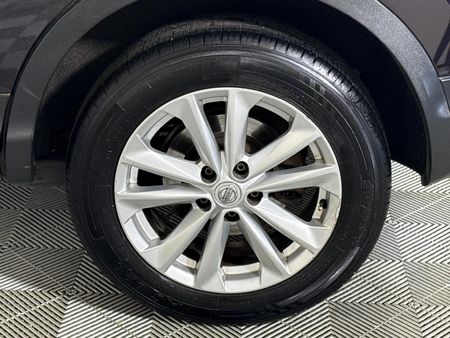 2017-Nissan-Qashqai-12T-Visia_6