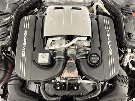 2021-Mercedes-AMG-C-Class-C63-S-AMG_12