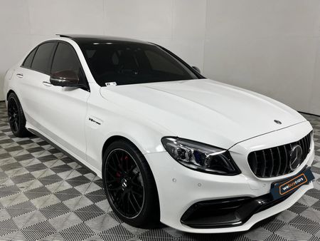 2021-Mercedes-AMG-C-Class-C63-S-AMG_15