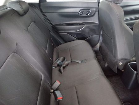 2023-Hyundai-i20-12-Motion_16