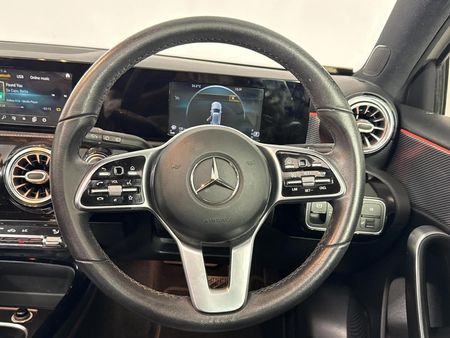2019-Mercedes-Benz-A-Class-A-200-Auto_11