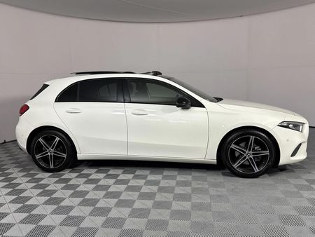 2019-Mercedes-Benz-A-Class-A-200-Auto_17
