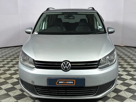 2012-Volkswagen-Touran-20-TDI-Trendline-Auto_15