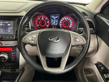 2021-Mahindra-XUV-300-15D-W8_11