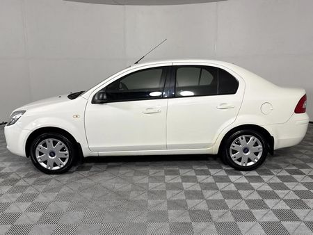 2014-Ford-Ikon-16-Ambiente_18