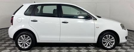 2016-Volkswagen-Polo-Vivo-GP-14-Conceptline-5-dr_8
