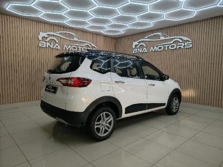 2024-Renault-Triber-10-Intens_6