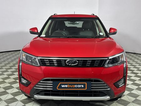 2022-Mahindra-XUV-300-15D-W8_14