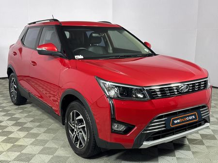 2022-Mahindra-XUV-300-15D-W8_15