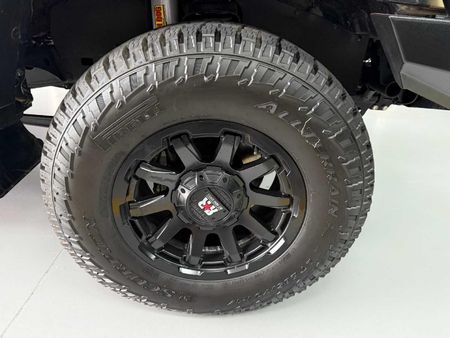 2023-Toyota-Land-Cruiser-76-45-D-V8-Station-Wagon_6