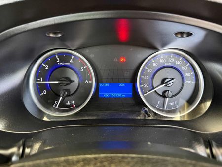 2018-Toyota-Hilux-24-GD-6-SRX-4x4-Double-Cab_7