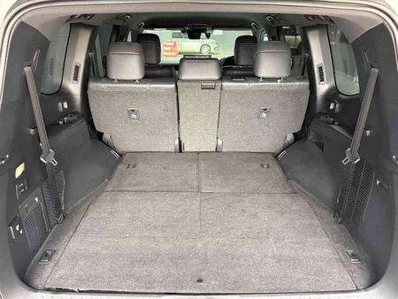 2022-Toyota-Land-Cruiser-300-V6-35-T-GR-S_18