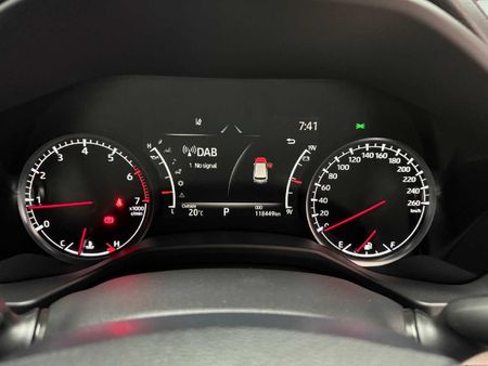 2022-Toyota-Land-Cruiser-300-V6-35-T-GR-S_5