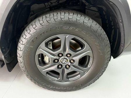 2022-Toyota-Land-Cruiser-300-V6-35-T-GR-S_7