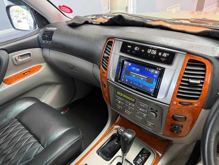 2005-Toyota-Land-Cruiser-100-47-V8-Auto_10