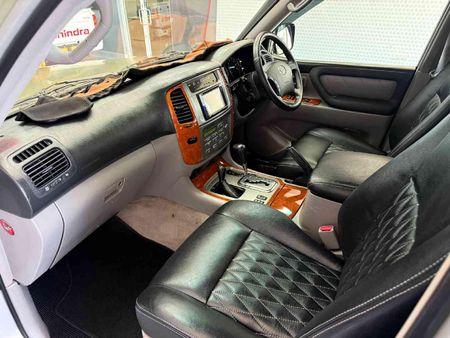 2005-Toyota-Land-Cruiser-100-47-V8-Auto_16