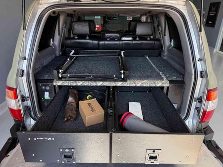 2005-Toyota-Land-Cruiser-100-47-V8-Auto_18