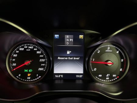 2018-Mercedes-Benz-GLC-Coupe-250d-AMG_2