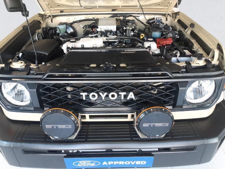 2025-Toyota-Land-Cruiser-79-28GD-6-Single-Cab_11