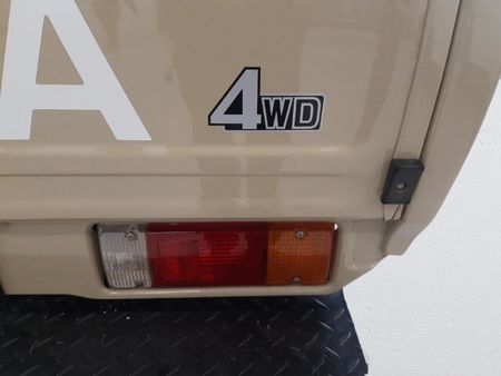 2025-Toyota-Land-Cruiser-79-28GD-6-Single-Cab_14