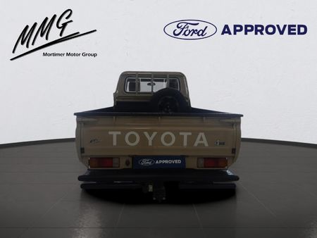 2025-Toyota-Land-Cruiser-79-28GD-6-Single-Cab_5