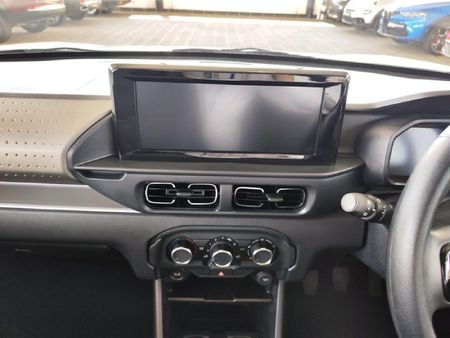 2025-Citroen-C3-12-Max-61kW_19