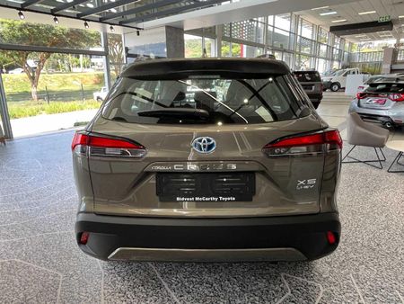2026-Toyota-Corolla-Cross-18-XS-Hybrid_4