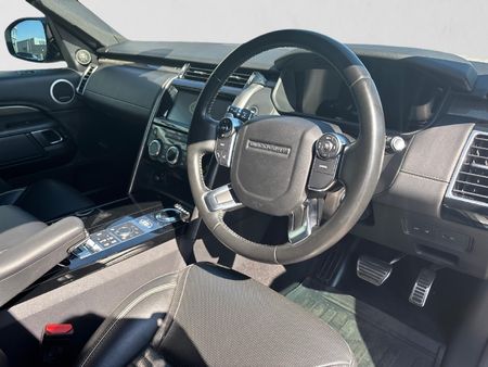 2018-Land-Rover-Discovery-30-TD6-HSE_12
