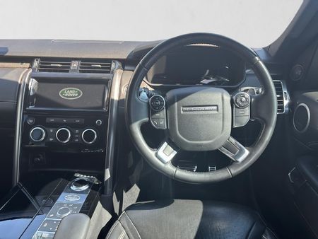 2018-Land-Rover-Discovery-30-TD6-HSE_13