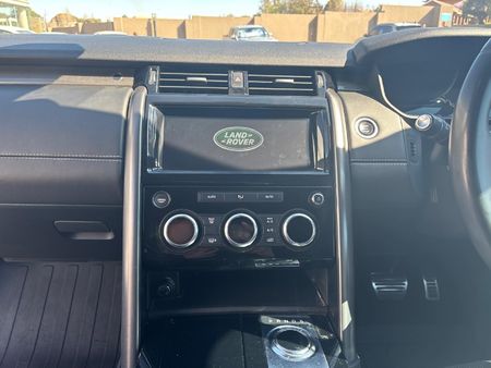 2018-Land-Rover-Discovery-30-TD6-HSE_19