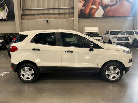 2015-Ford-EcoSport-15-TiVCT-Ambiente_1
