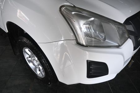 2019-Isuzu-D-Max-250-HO-Hi-Rider-Extended-Cab_8