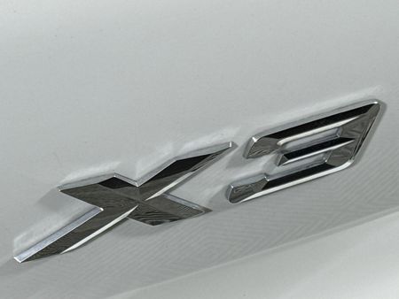 2018-BMW-X3-xDrive20i_11