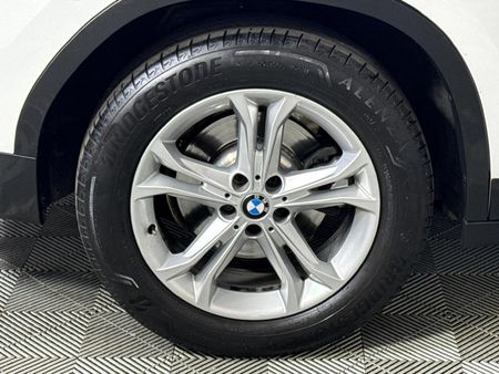 2018-BMW-X3-xDrive20i_6