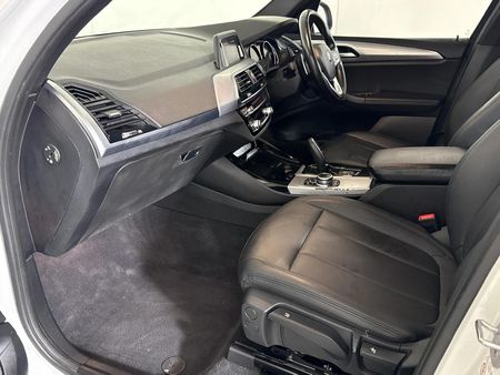 2018-BMW-X3-xDrive20i_8