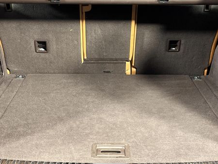 2017-Porsche-Cayenne-GTS-Auto_14
