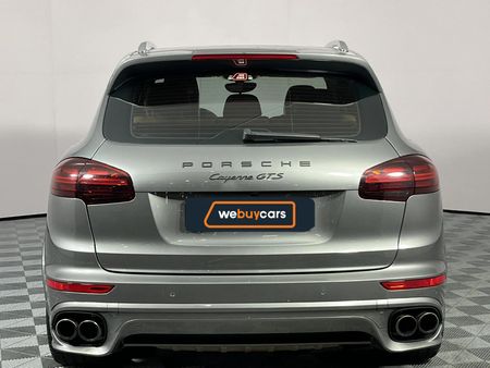 2017-Porsche-Cayenne-GTS-Auto_18