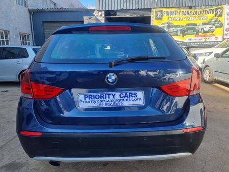 2012-BMW-X1-xDrive20i-Innovation_5