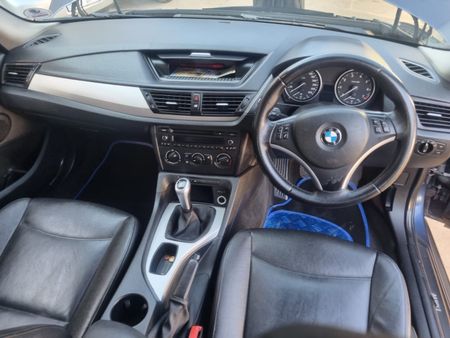 2012-BMW-X1-xDrive20i-Innovation_7