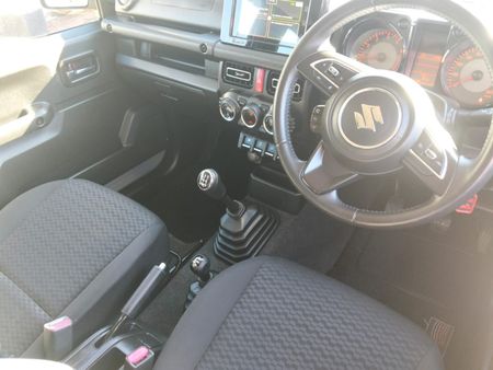 2019-Suzuki-Jimny-all-grip_16