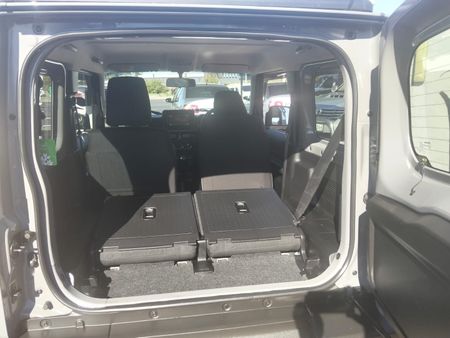 2019-Suzuki-Jimny-all-grip_19