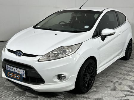 2010-Ford-Fiesta-16i-Titanium-3-dr_0