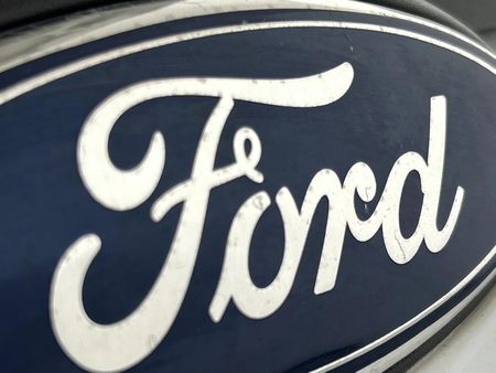 2010-Ford-Fiesta-16i-Titanium-3-dr_10