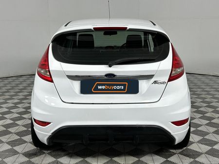 2010-Ford-Fiesta-16i-Titanium-3-dr_17