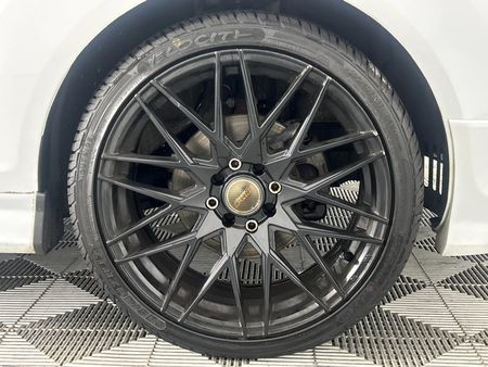 2010-Ford-Fiesta-16i-Titanium-3-dr_4